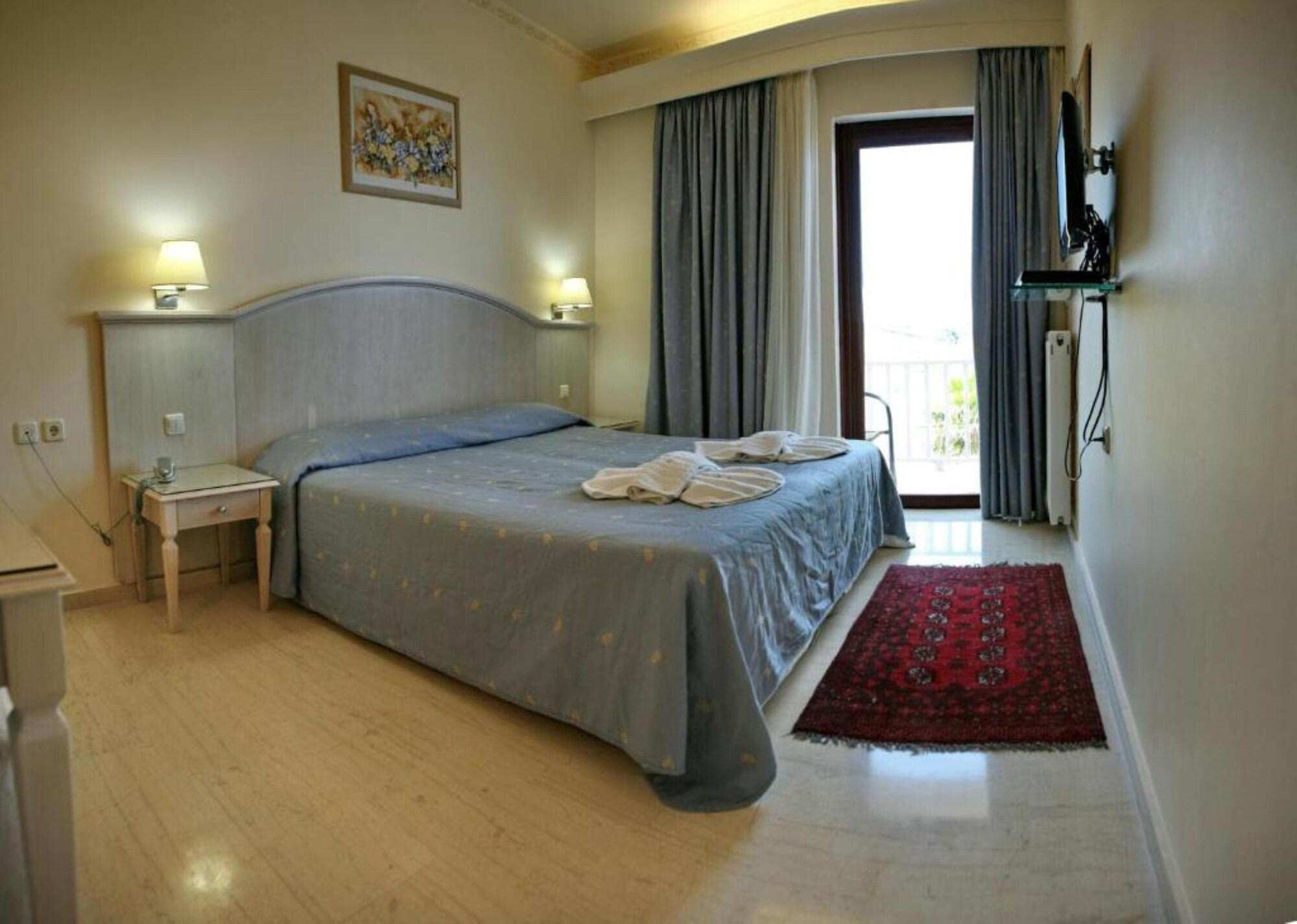 מית'ימנה Viva Mare Hotel & Spa מראה חיצוני תמונה