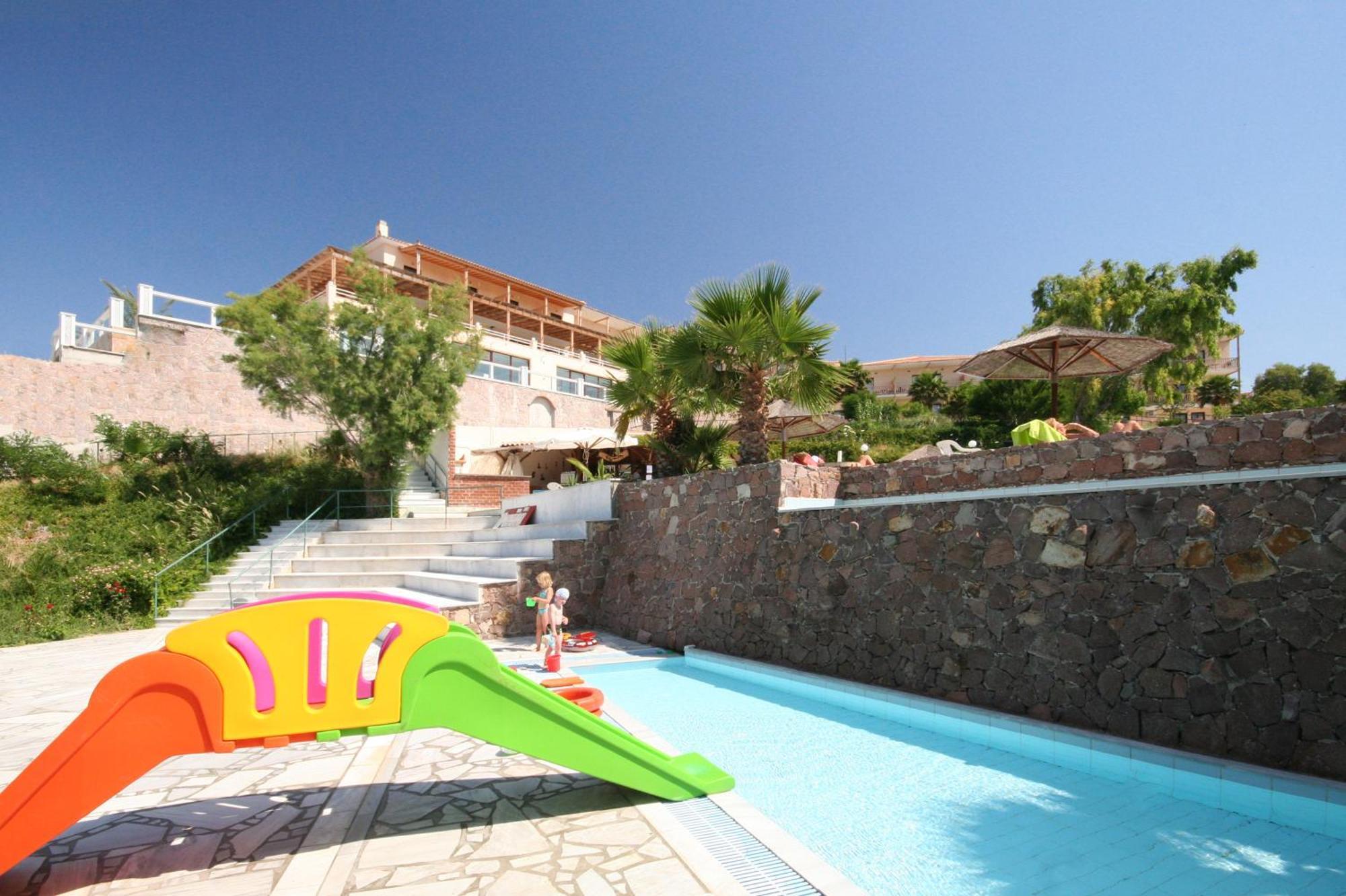 מית'ימנה Viva Mare Hotel & Spa מראה חיצוני תמונה